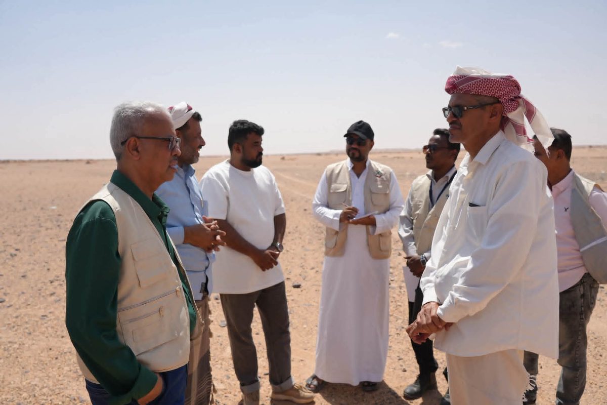 لقاء رسمي وميداني في العبر لبحث تجهيز مخيم جديد لاستقبال النازحين الجدد في حضرموت.